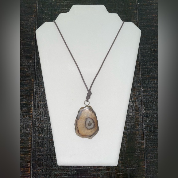 Agate Slice Necklace - Picture 1 of 2